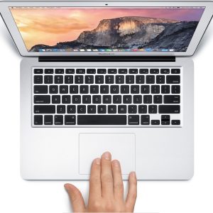 MacBook Air 11.6 INCH Mid-2013 Core I7-4650U 1.7 GHz RAM 4GB/1600 SSD 128GB