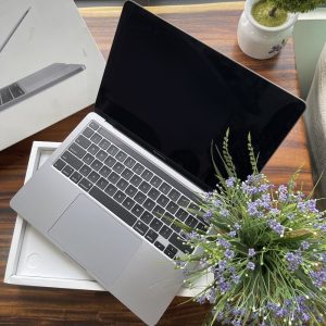 MacBook Pro 13-Inch 2020 Core i5 2.0GHz ram 16GB ssd 256 512 1tb 2020 4 TB 3 2.0 GHz Core i5-1038NG7 MWP72 Model A2251 EMC 3348